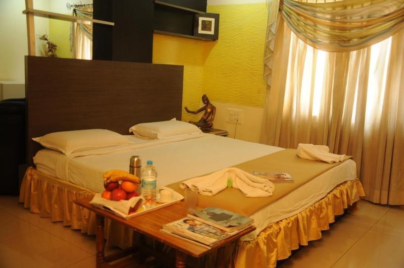 Hotel Tanisha Hyderabad Exterior foto